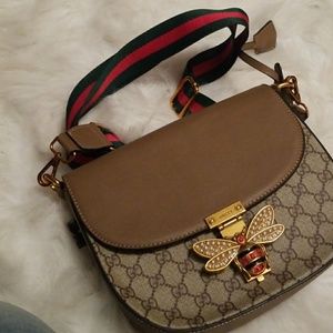Small Gucci crossbody